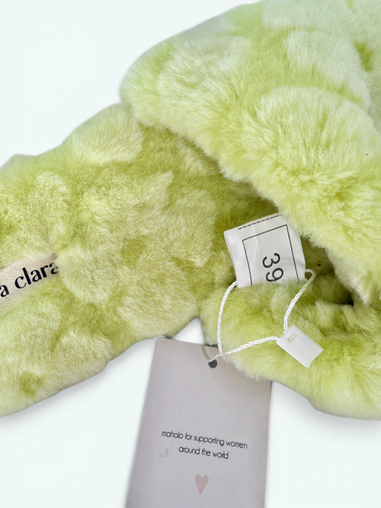 Casa Clara Fuzzy Slippers Size 39 Lime Green Nwt — image 3 of 5